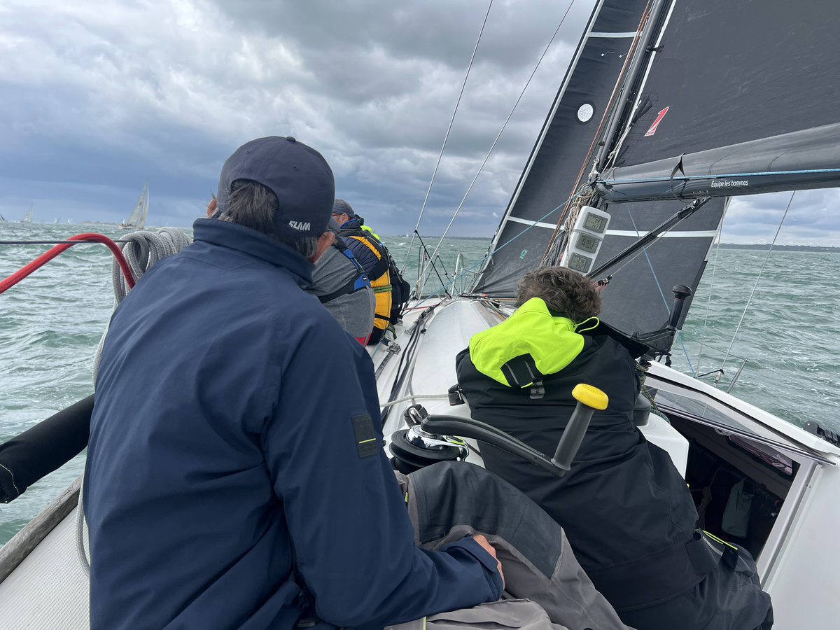 Equipage au rappel... 57 heures de près pour arriver au Fastnet